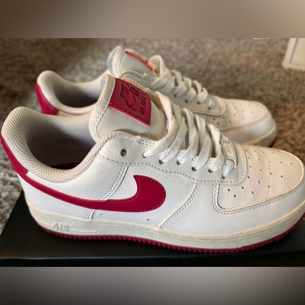 Nike Air Force 1